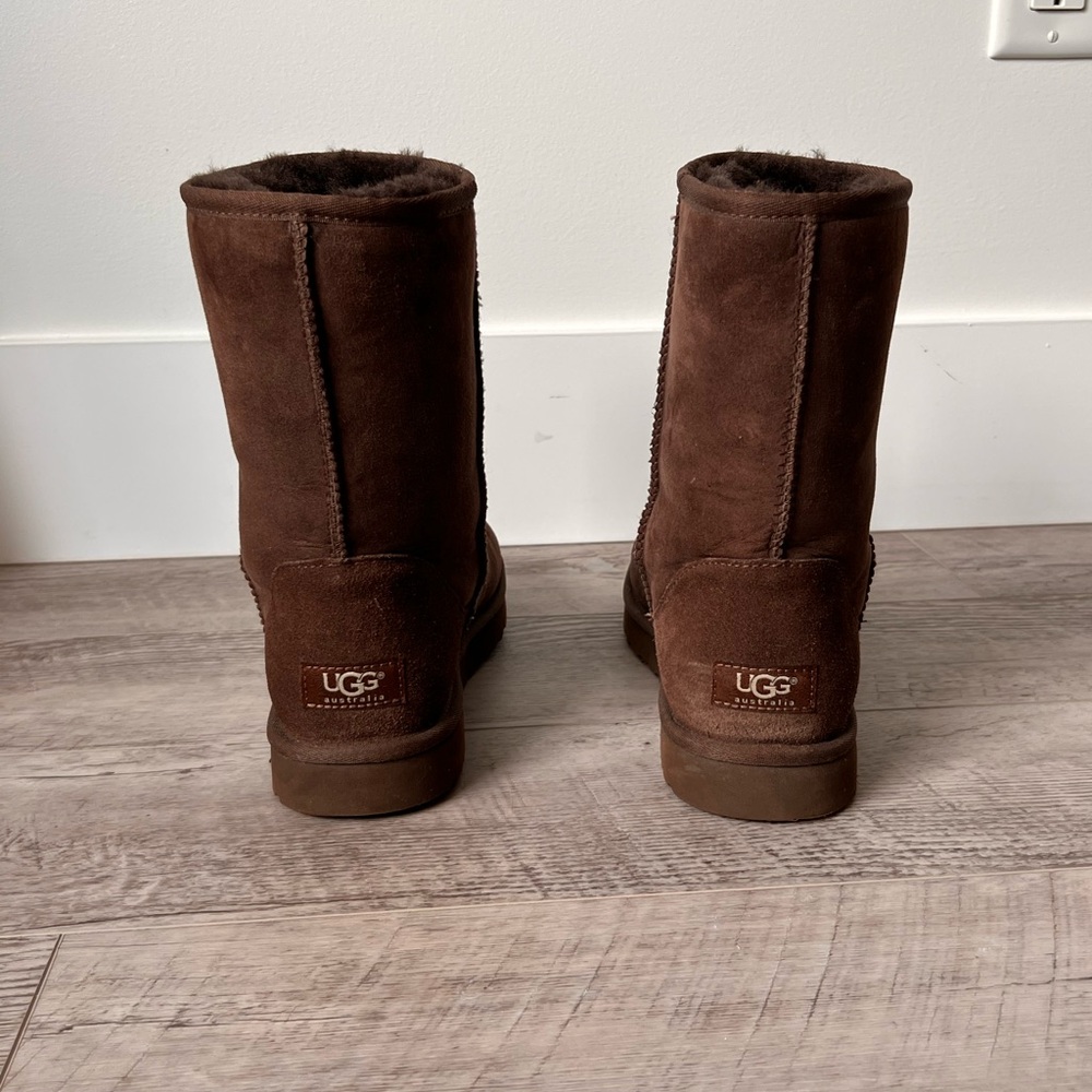 UGG Classic Short II Women’s boot in Burnt Cedar Brown